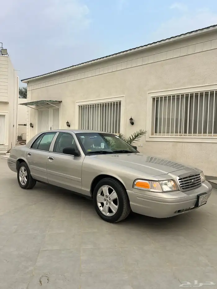 فورد كراون فكتوريا 2011 سعودي 7