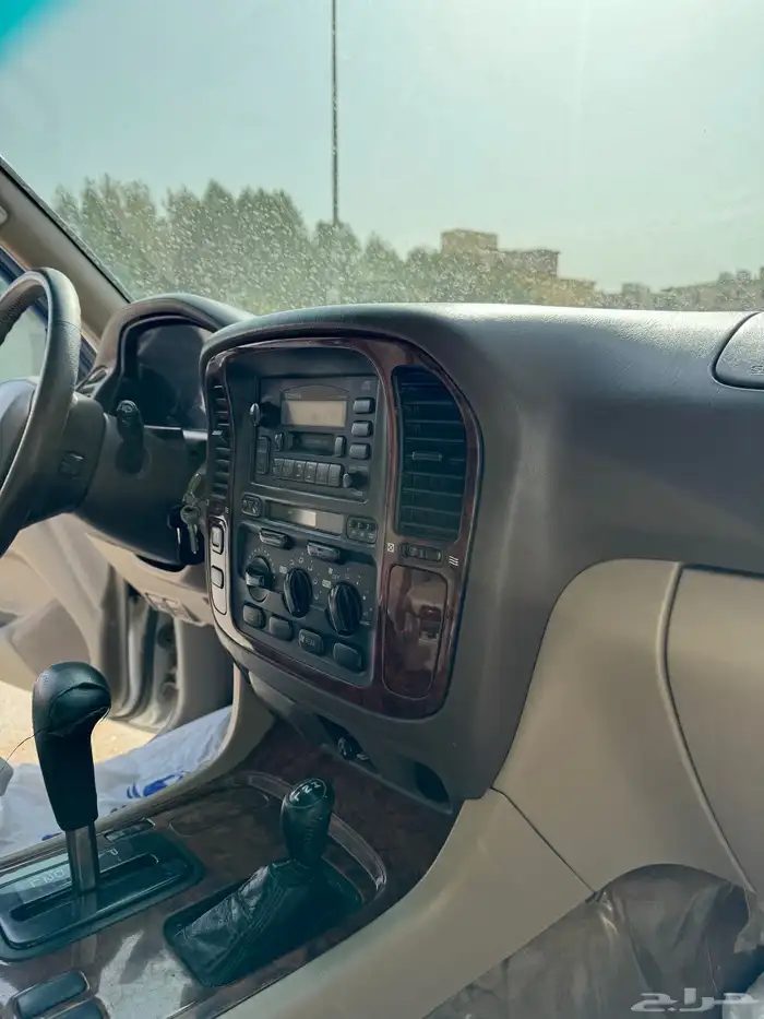 جيب لاندكروزر vxr 14