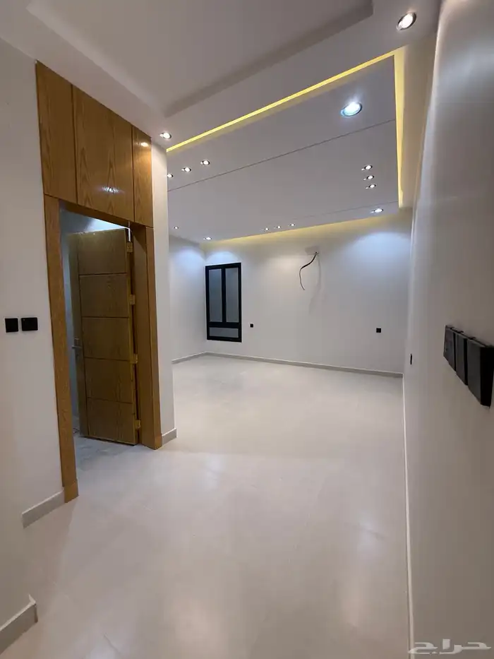 للبيع شقق علويه ببلكونه تشطيب فندقي ف ابها حي حطين 9