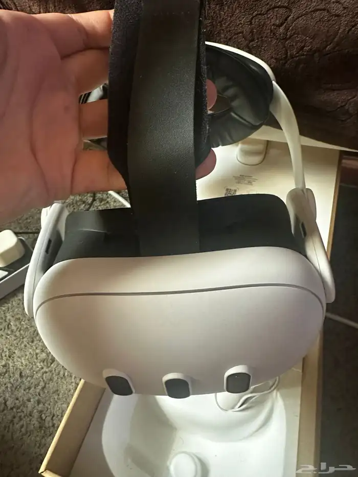 نظاره oculus quest 3 4k 512g للبيع 1