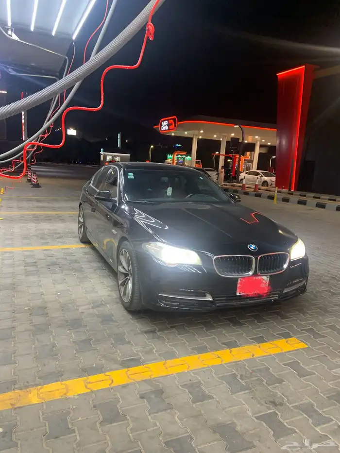BMW بي ام دبليو الفئة الخامسة 2016 520 مستعملة للبيع 1