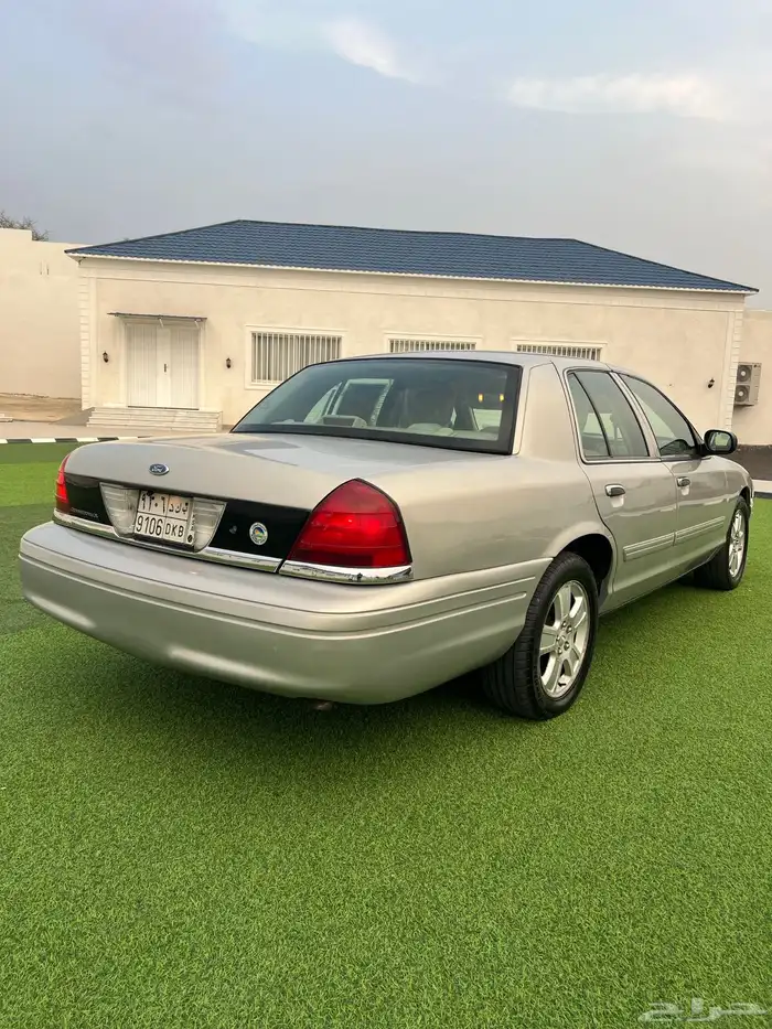 فورد كراون فكتوريا 2011 سعودي 62