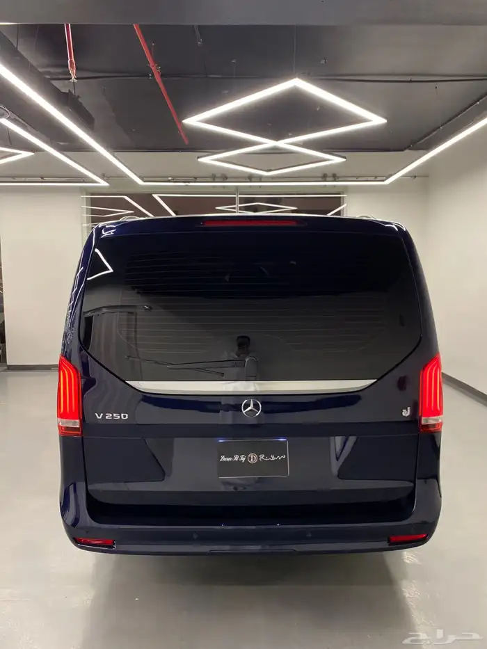 مرسيدس V250 4