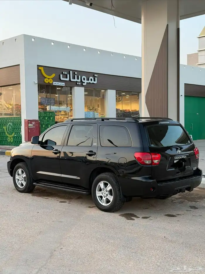 للبيع سكويا 2013 اسود 2