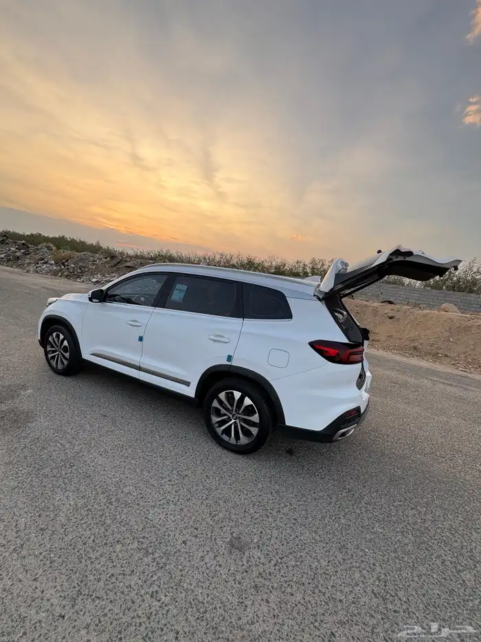 شيري تيقو 8 8