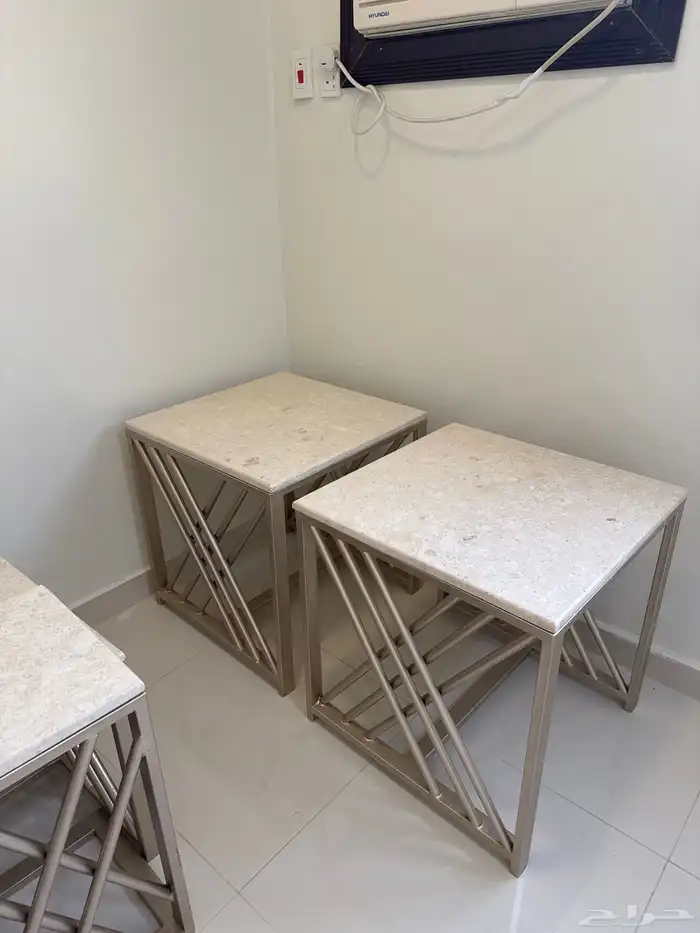 طاوله كبيره مع اربع قطع خدمه   وطاولتين زاويه   رخام 1