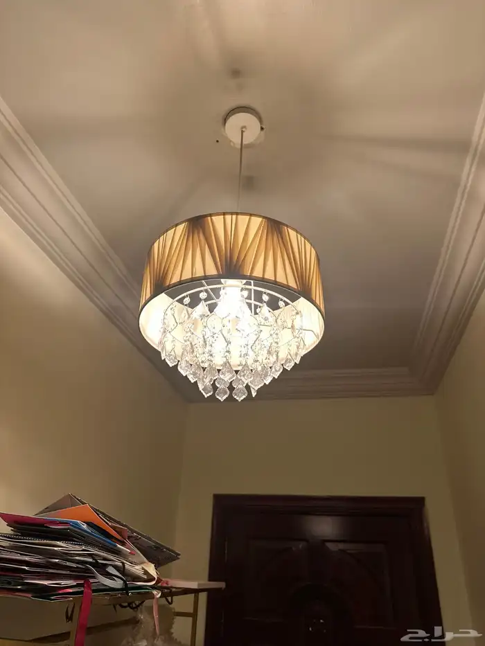 للبيع نجف صغير للممرات 3