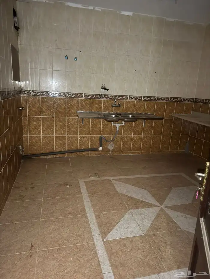 عماره للايجار بالكامل بابو مرخة 3