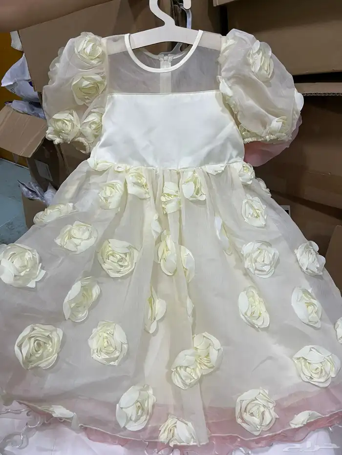 فساتين سهرات وأفراح 23