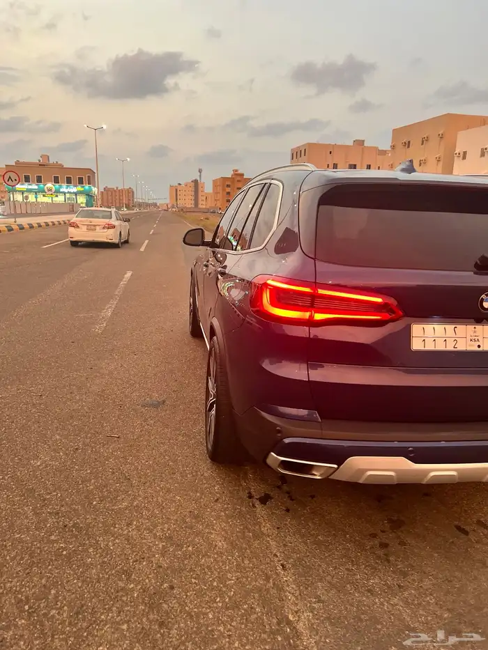 BMW X5 مثل الجديد ولون نادر 4