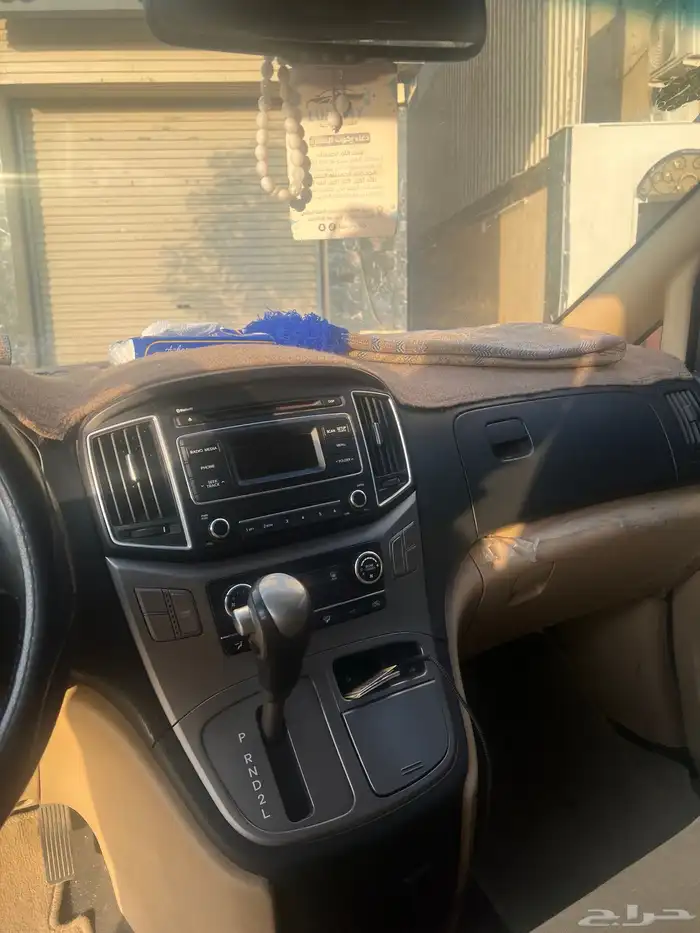 حافله هونداي H1 9