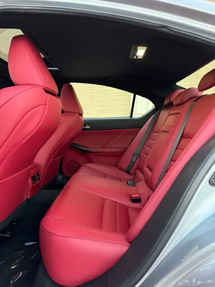 لكزس is 350 F sport ( بحالة الوكالة ) 25