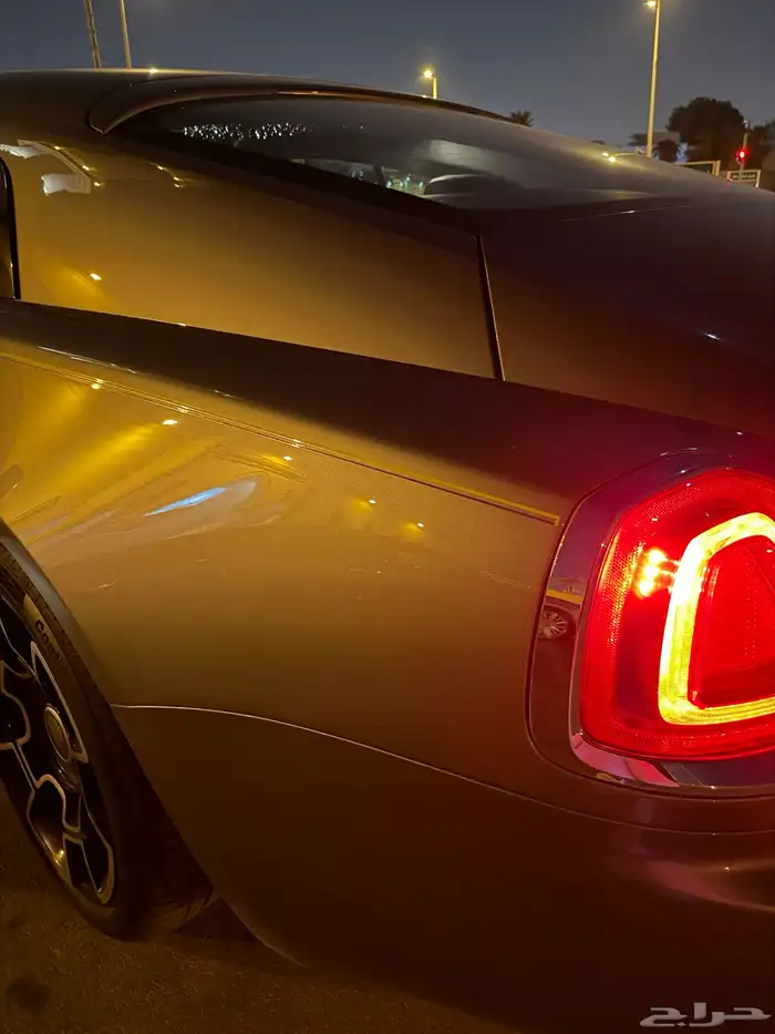 رولز رويس رايث بلاك بادج   Rolls-Royce Wraith Black Badge 3