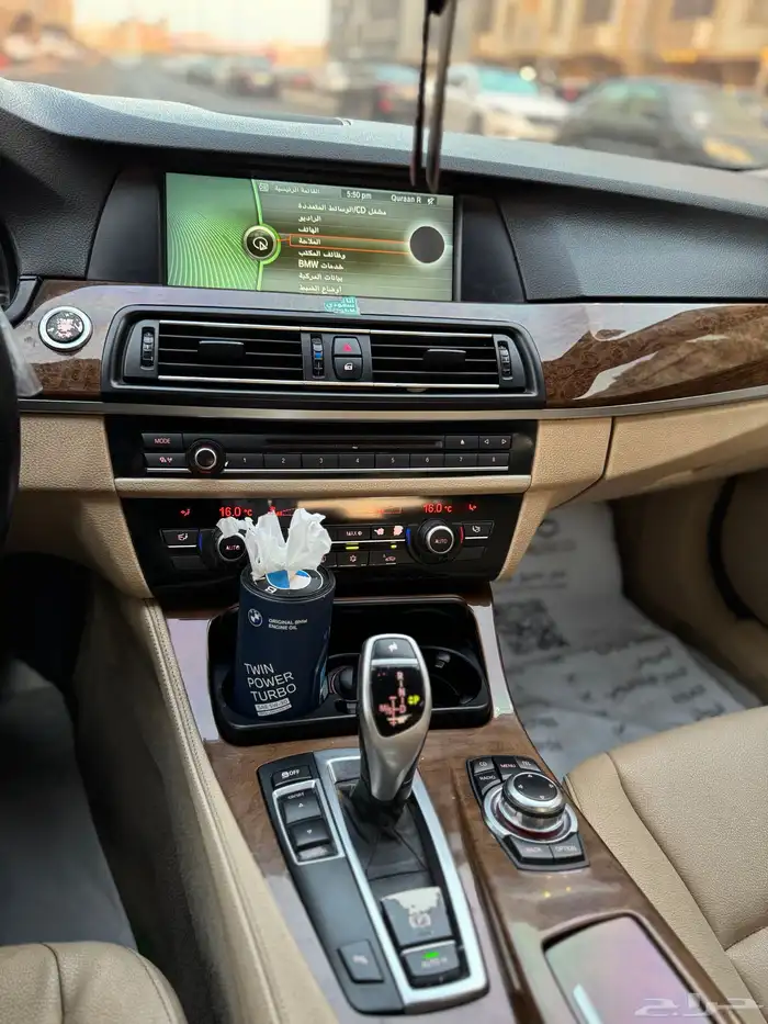 للبيع BMW 523 i موديل 2011 نظيفه 16