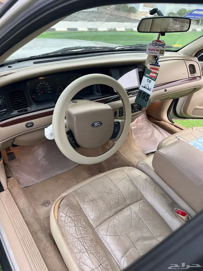 فورد كراون فكتوريا 2011 سعودي 36