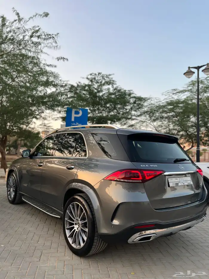2022  GLE 450 AMG Juffali على الضمان 1