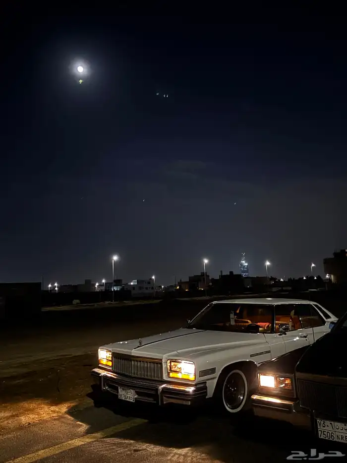 سيارة كلاسيك للايجار عرض 5