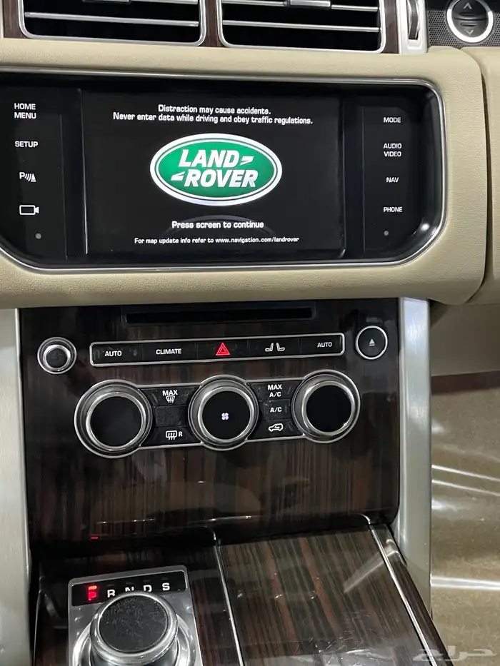 للبيع رنج روفر 2014 فوج 65