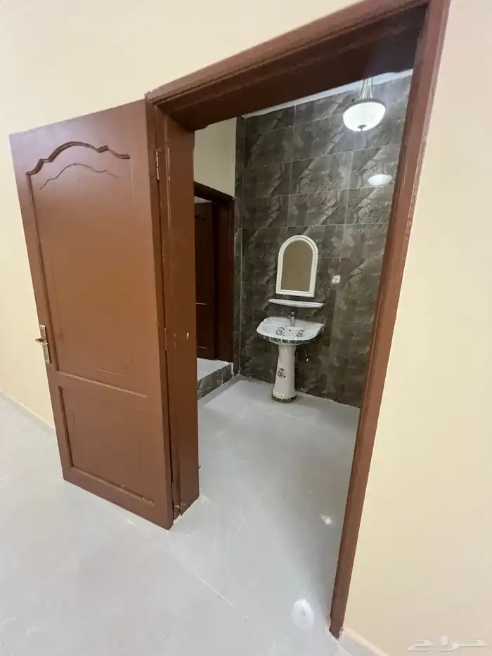 شقة للإيجار النهضة 6