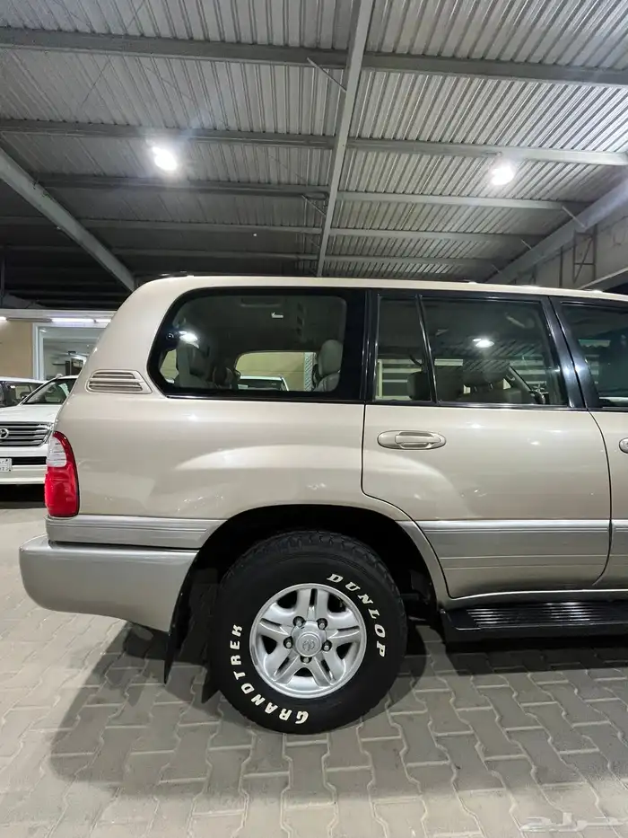 لكزس 2000 LX 470 شبه الجديد 6