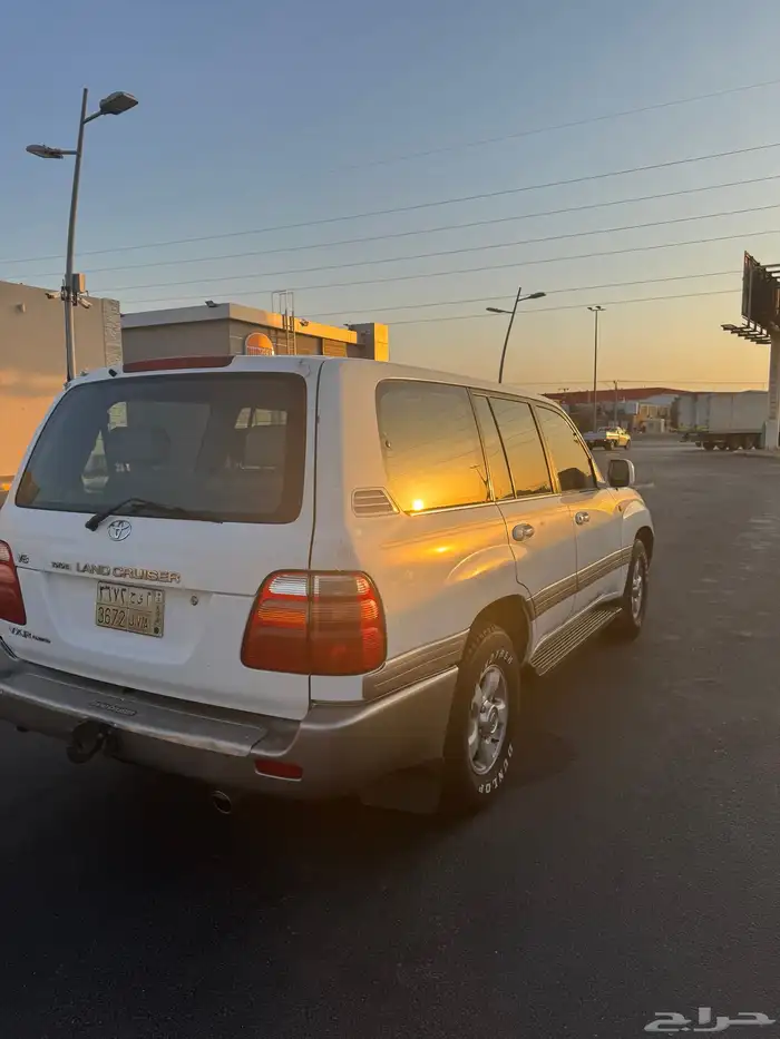 جيب لاندكروزر vxr 2