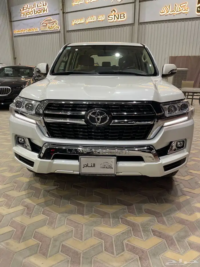 جكسار هدد V8 مكيفين ثلاجه زحف 2020 5