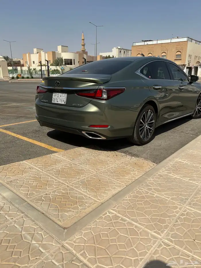 للبيع لكزس 2023 استخدام نظيف شخصي 5
