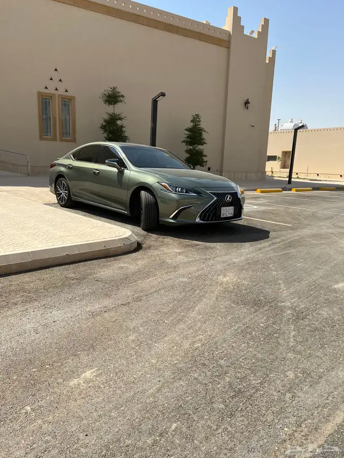 للبيع لكزس 2023 استخدام نظيف شخصي 7