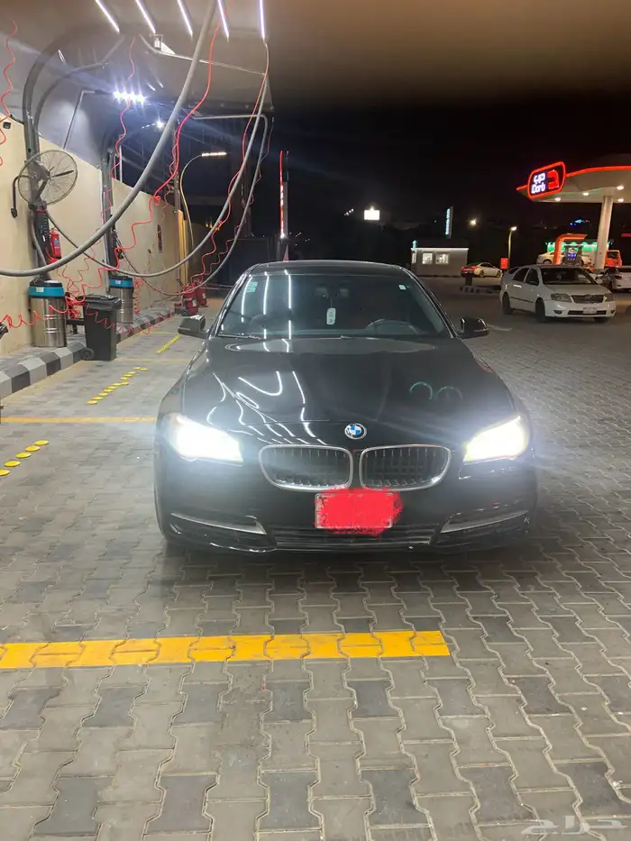 BMW بي ام دبليو الفئة الخامسة 2016 520 مستعملة للبيع 0