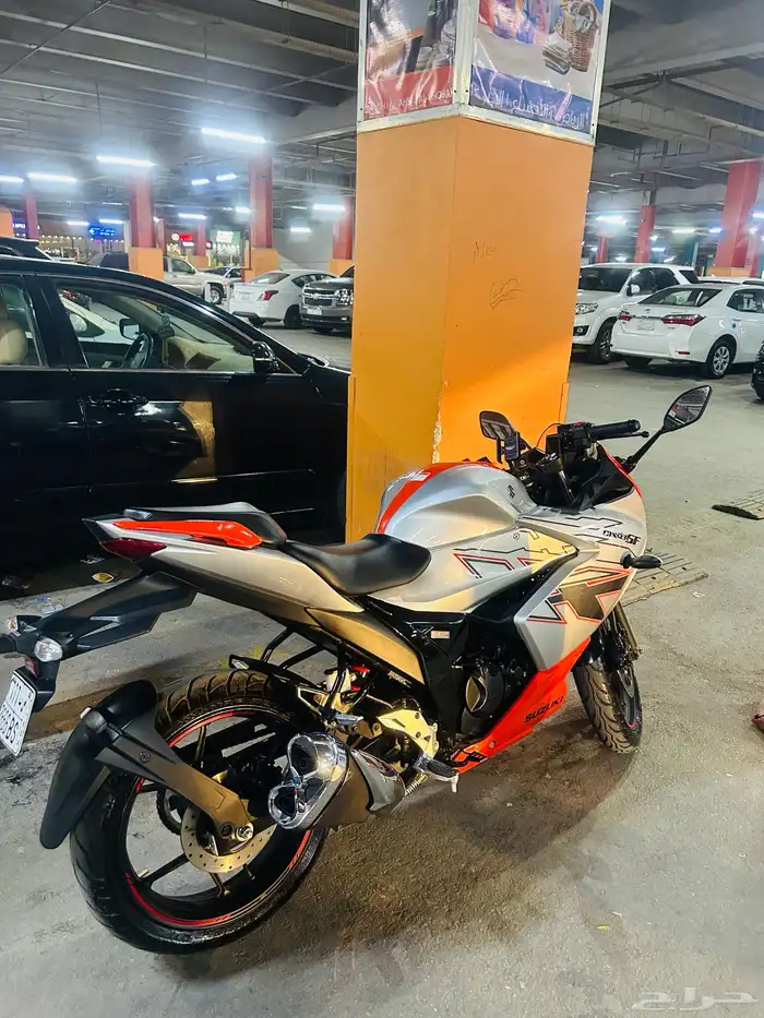 أريد بيع دراجة سوزوكي جيكسر اس اف 150 Suzuki gixxer sf 150 1