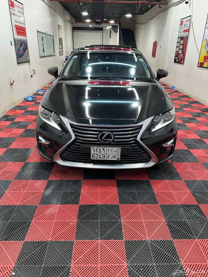 لكسز ES350 2017 13