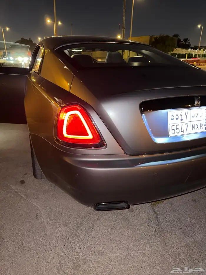 رولز رويس رايث بلاك بادج   Rolls-Royce Wraith Black Badge 4