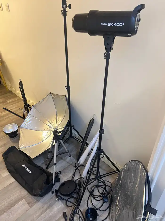 فلاشات تصوير مع عدتها 3