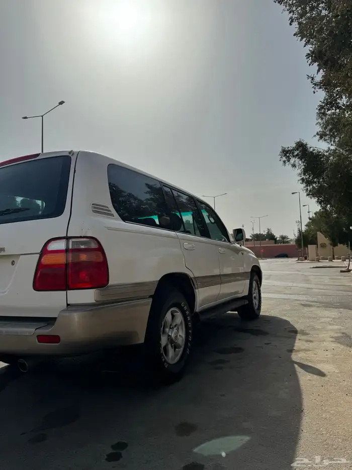 جيب لاندكروزر vxr 8