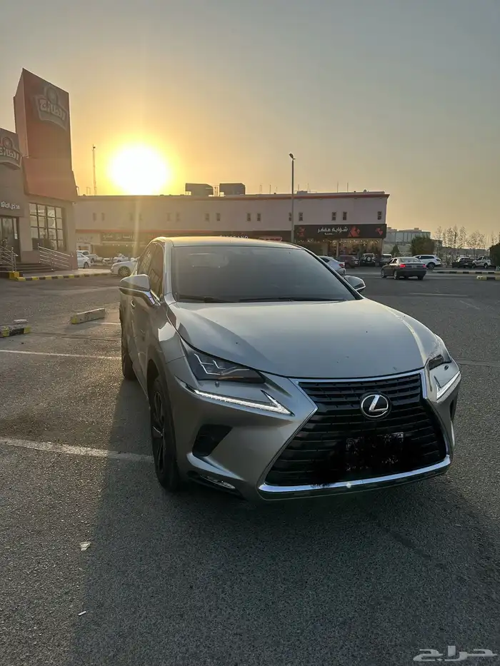 لكزس NX300 0