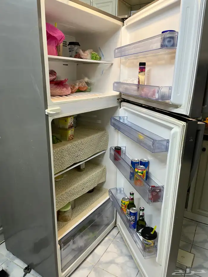 للبيع ثلاجه 20 قدم 2