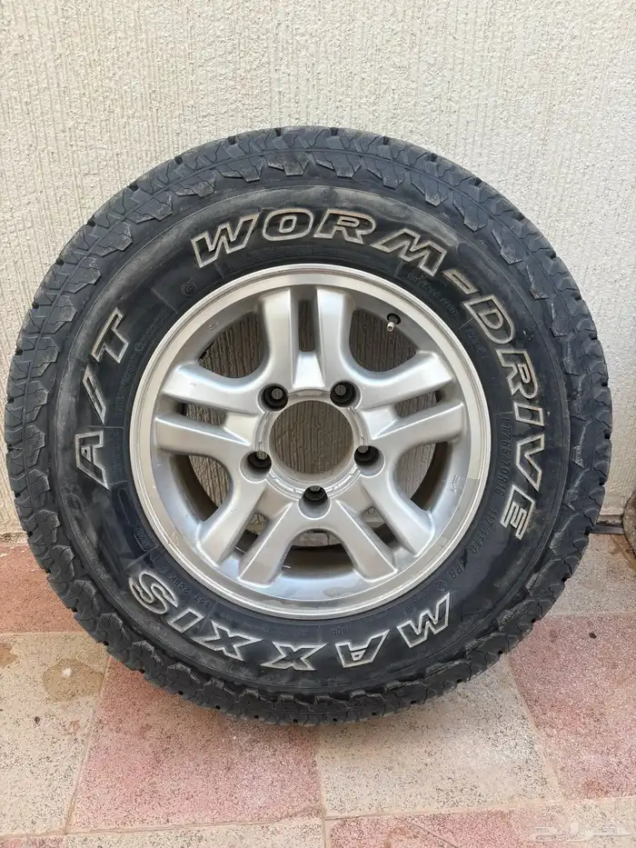 جنوط وكفرات للبيع الحد 2000 1