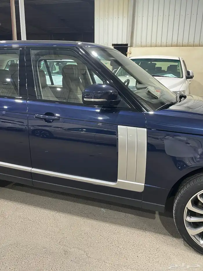 للبيع رنج روفر 2014 فوج 24