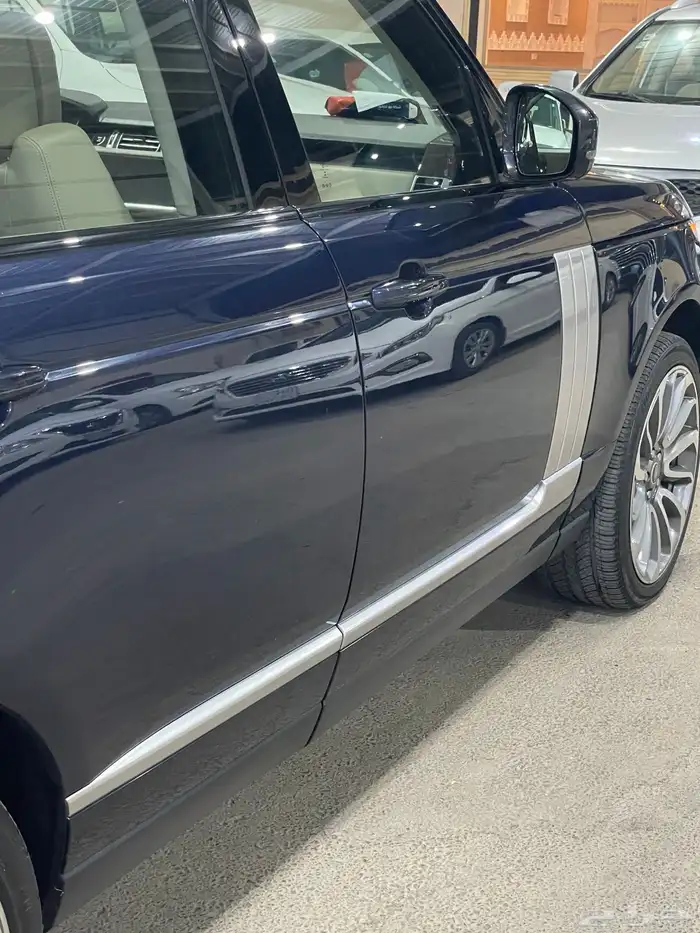 للبيع رنج روفر 2014 فوج 18