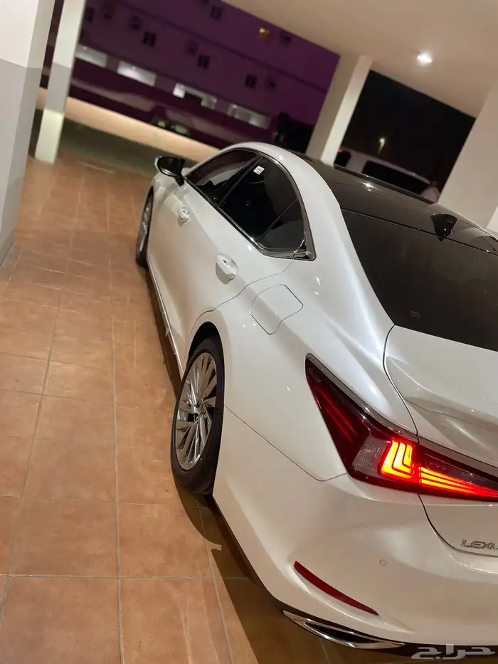 لكزس DD 2025 ES350 شبة جديد 4
