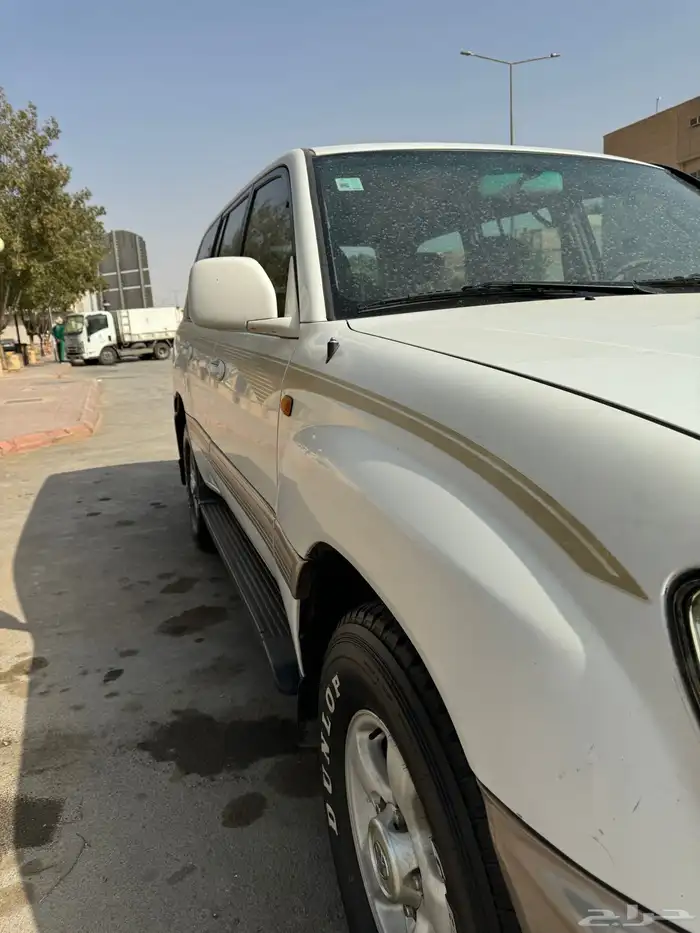 جيب لاندكروزر vxr 9