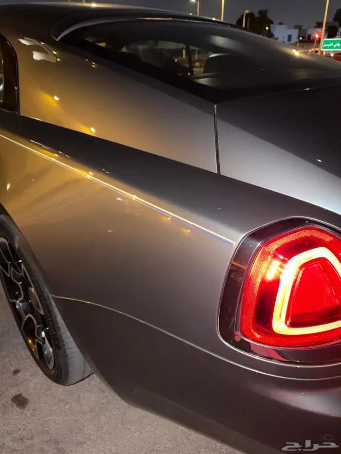 رولز رويس رايث بلاك بادج   Rolls-Royce Wraith Black Badge 1