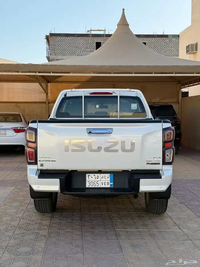 ايسوزو ديماكس LS فل كامل 2024 2