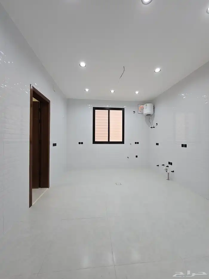للبيع دور علوي في احد رفيده 6