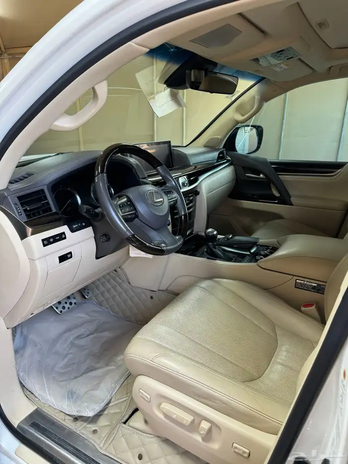 لكزس 2020 سعودي LX 3