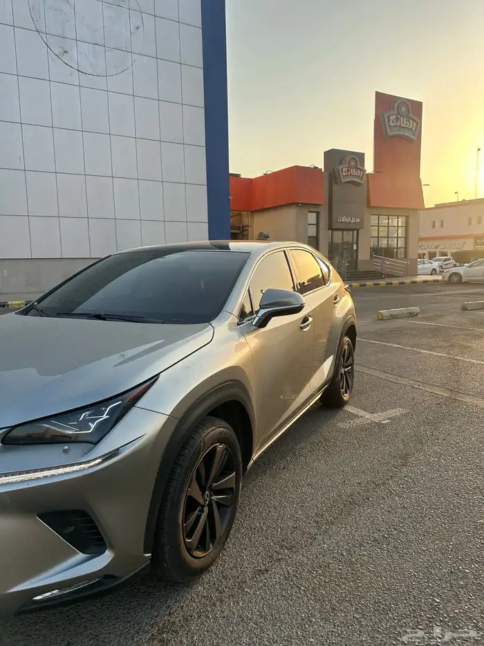 لكزس NX300 2