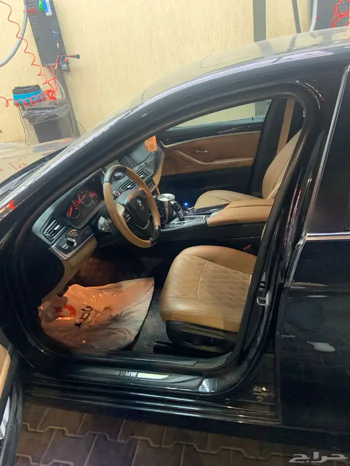 BMW بي ام دبليو الفئة الخامسة 2016 520 مستعملة للبيع 15