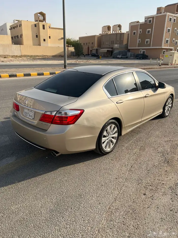 هوندا اكورد 7