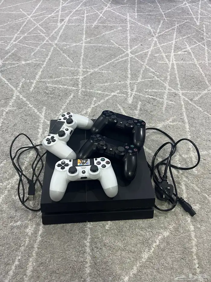 تم البيع تم البيع سوني 4 نظيفه جدا 1