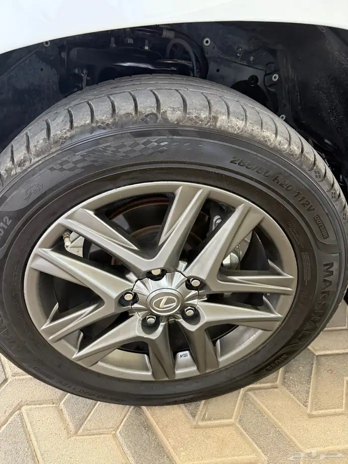 لكزس LX570 موديل 2014 فل 19
